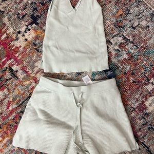 Abercrombie and Fitch set